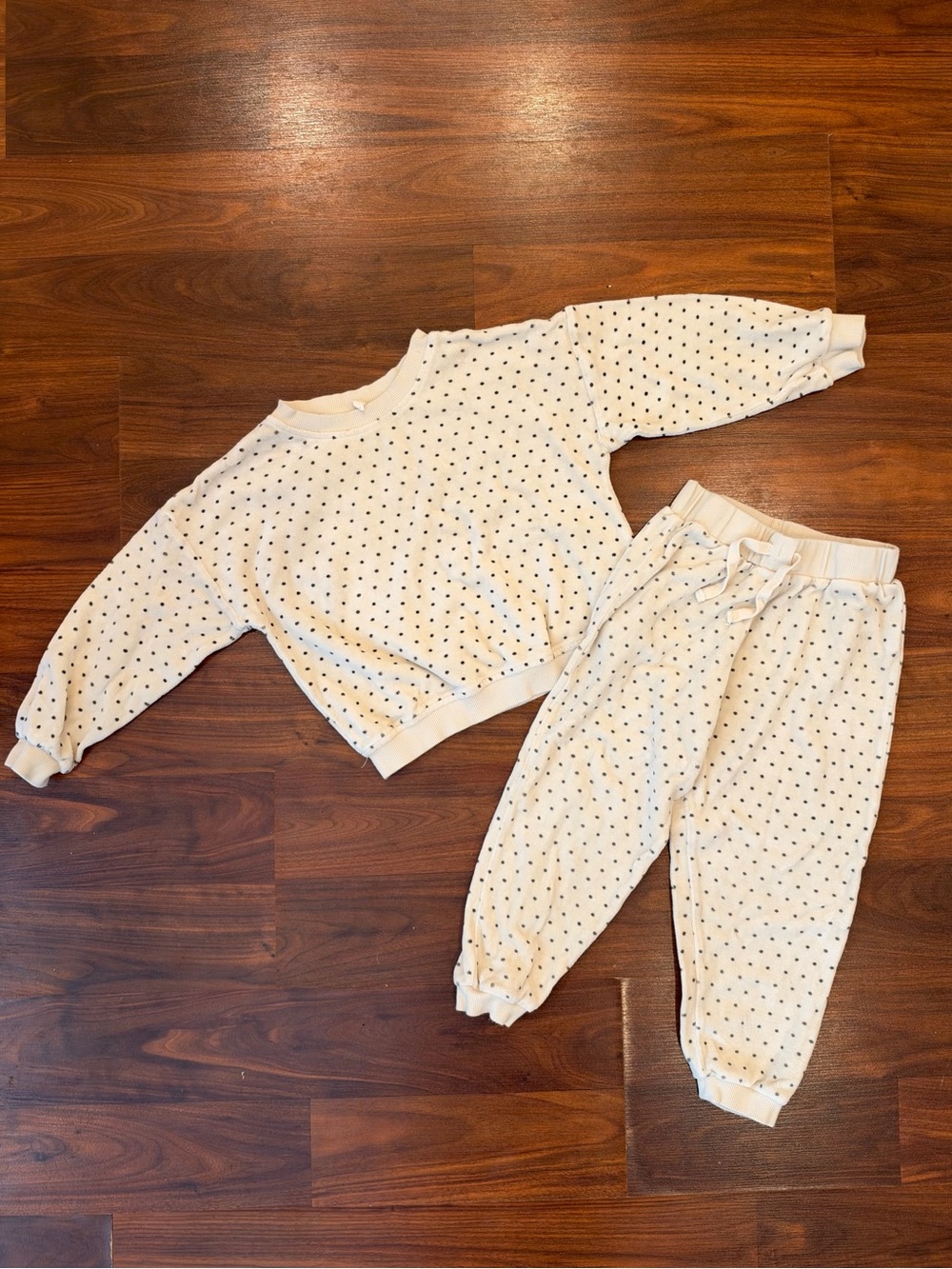 Quincy Mae Velour Relaxed Sweatshirt Sweatpant Set Polka Dot 4-5Y